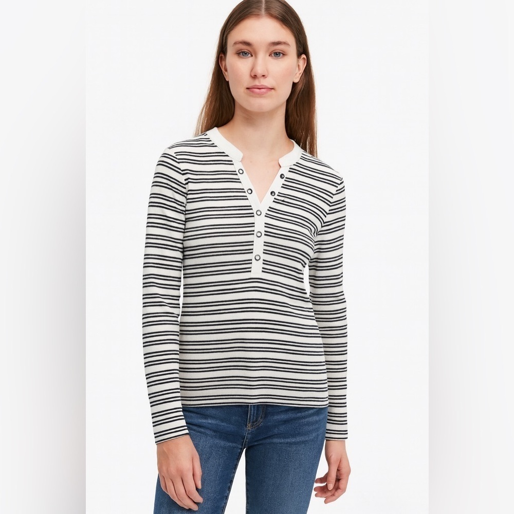 Evereve Black and White Striped Long Sleeve Top